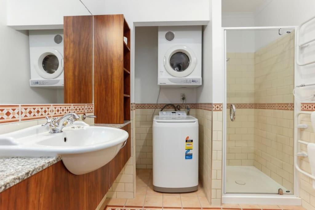 Newly Refurbished Waterfront Apartment! 3320 Auckland Exteriör bild